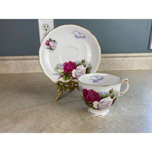 Colclough Bone China England Red & White Roses Tea Cup And Saucer Set